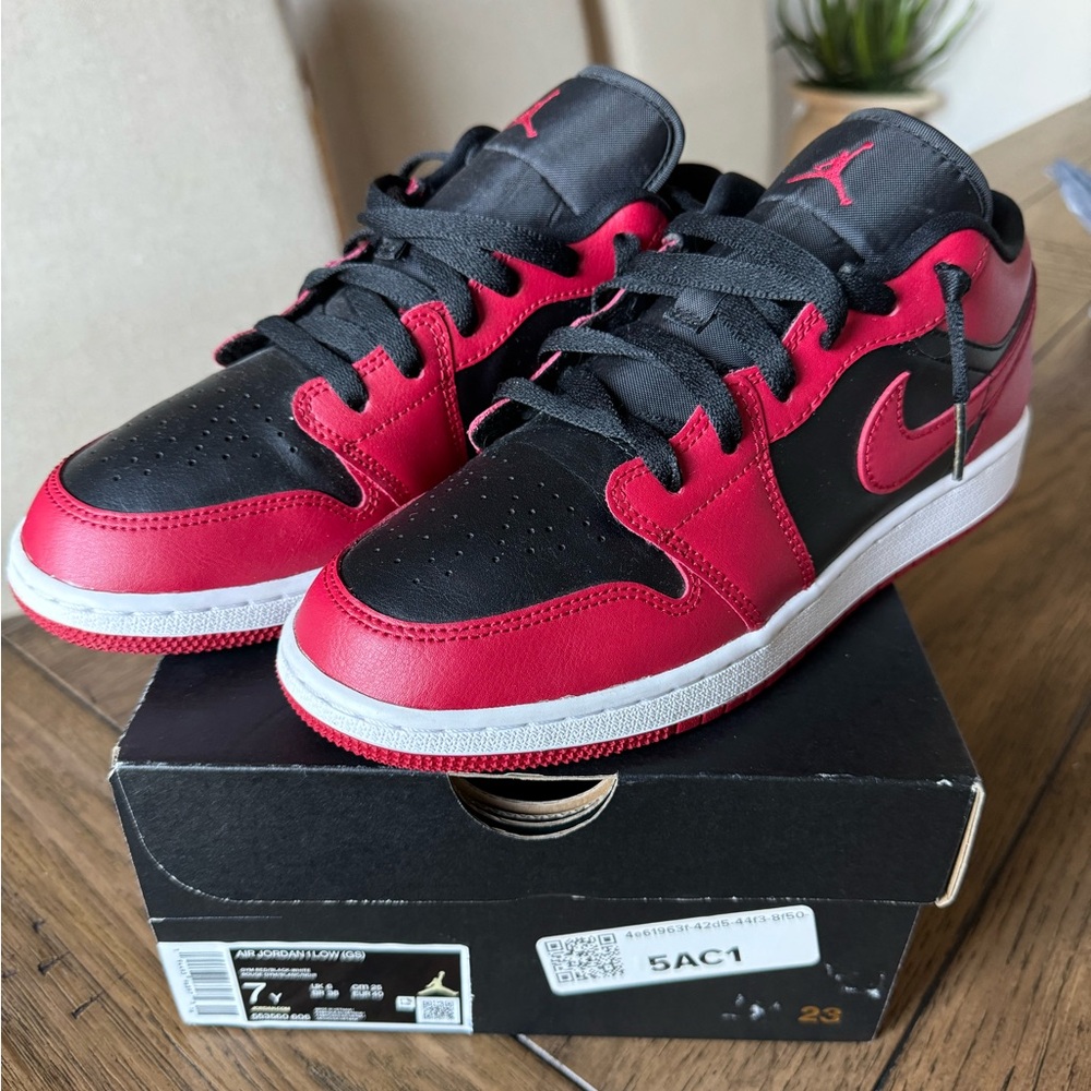 Nike Air Jordan Low 1- 7Y- Bought from Stock X. Never worn outside of home.